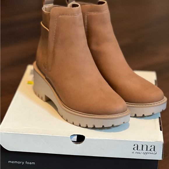 a.n.a Womens Dorick Block Heel Booties in Cognac Sz 6 - Picture 4 of 8